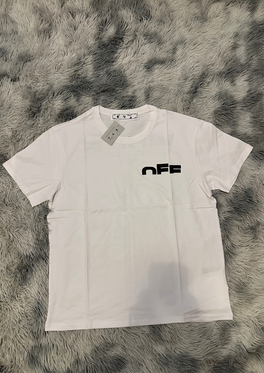 OFF WHITE