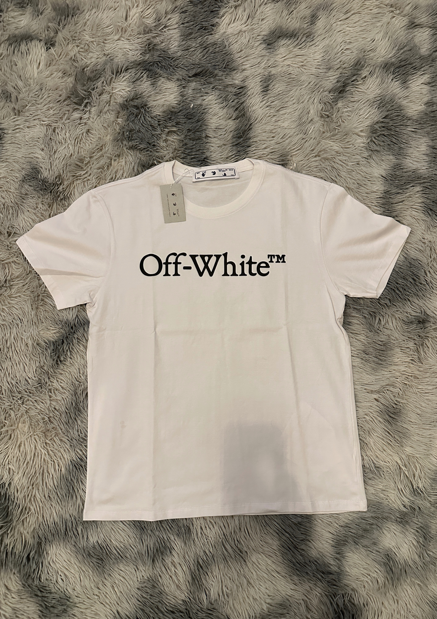 OFF WHITE TM