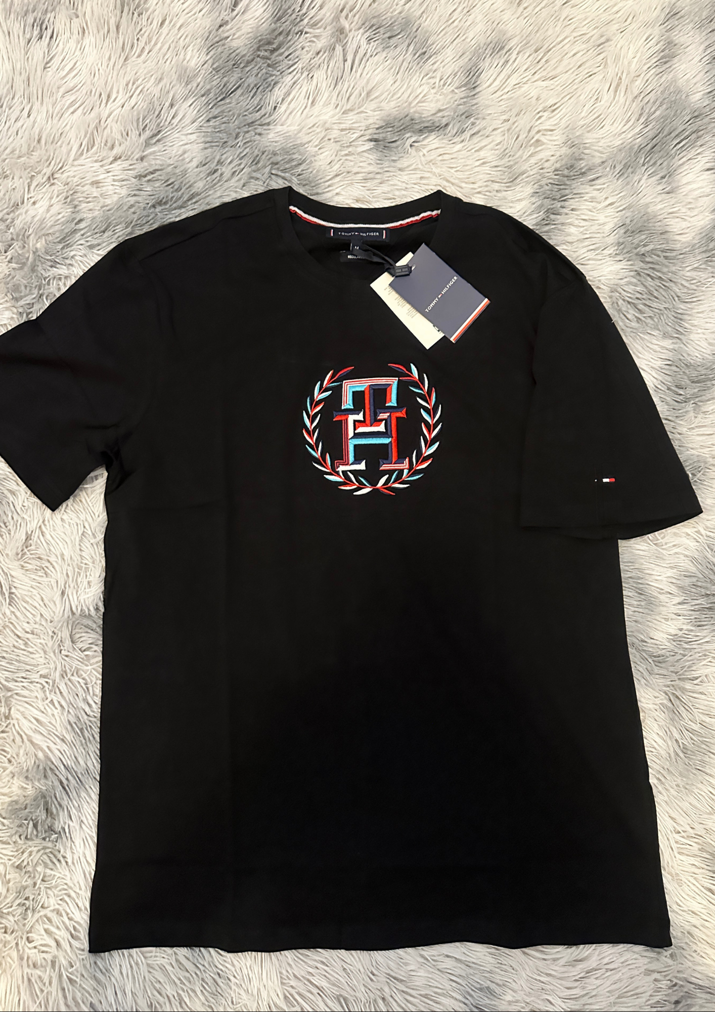 TOMMY HILFIGER