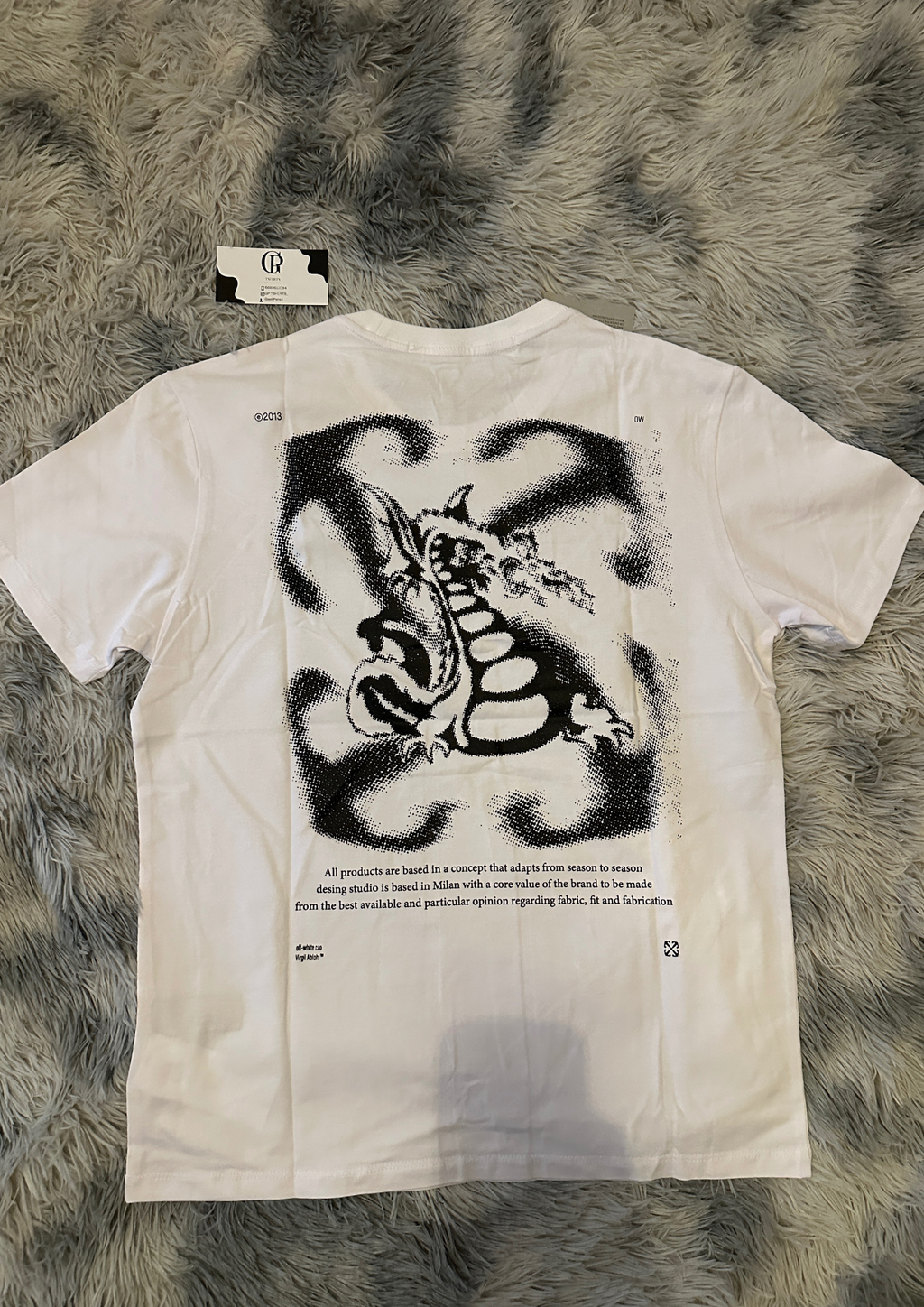 OFF WHITE