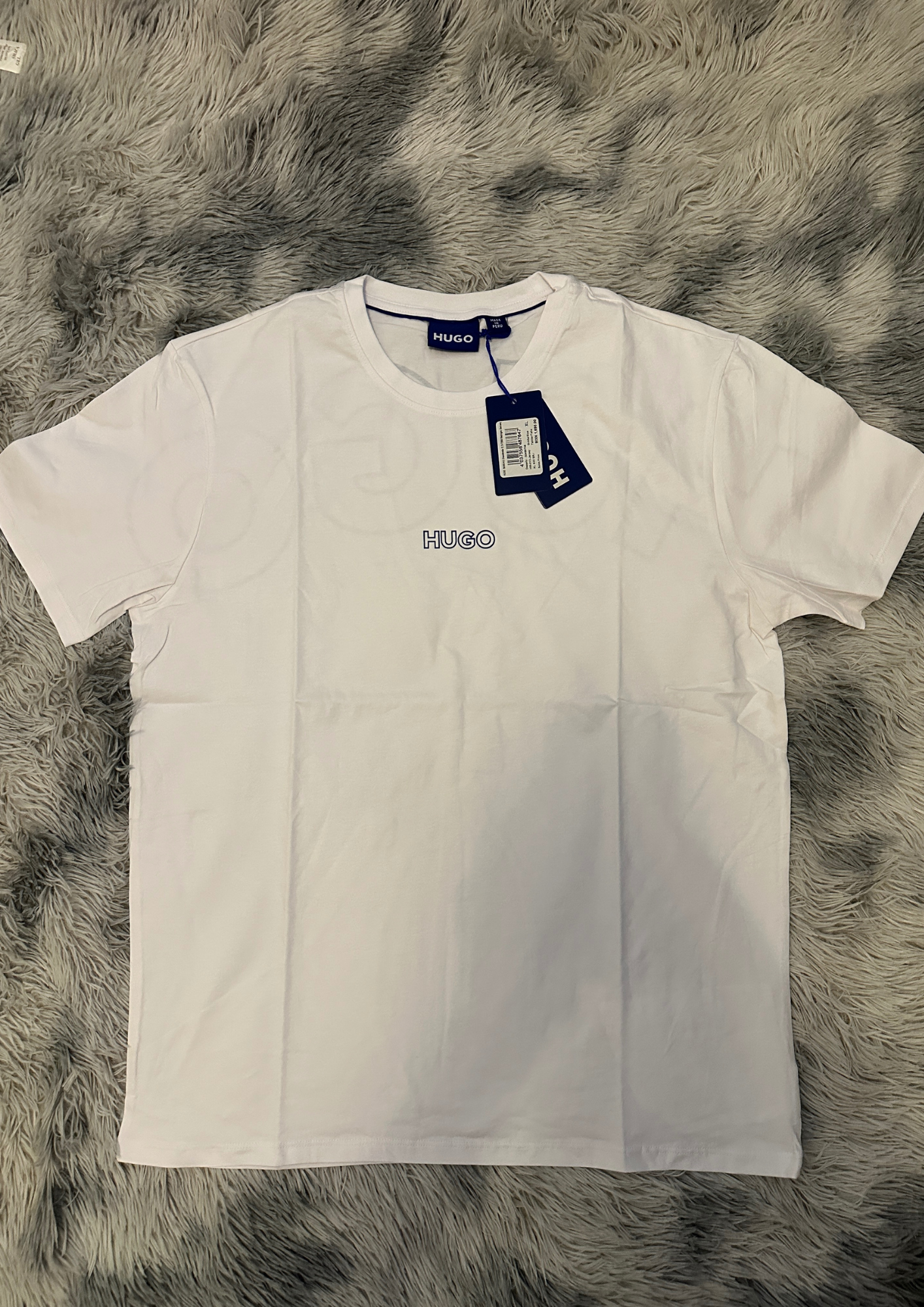 HUGO TSHIRT